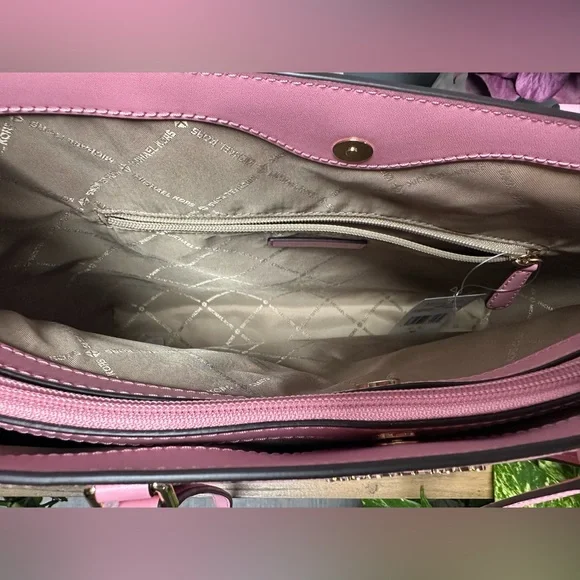 Michael Kors Sheila Carnation (Pink) Multi-Function Large Tote Bag. NWT. - Picture 8 of 10